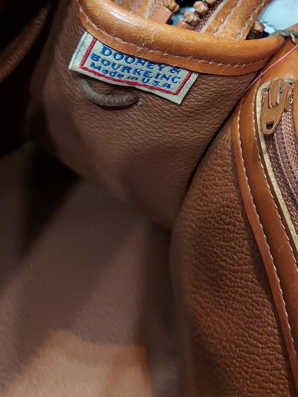 Dooney & Boutke Vintage All Weather Leather Satchel With Shoulder Strap - Picture 11 of 13